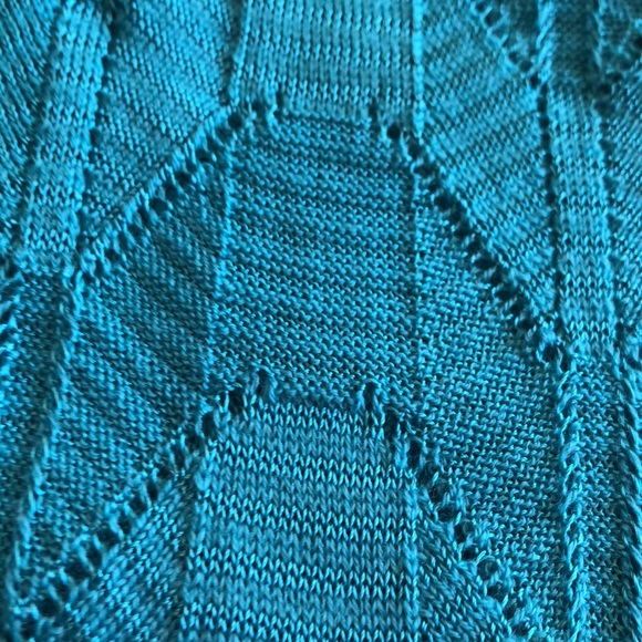 Top - Picture 5 of 11